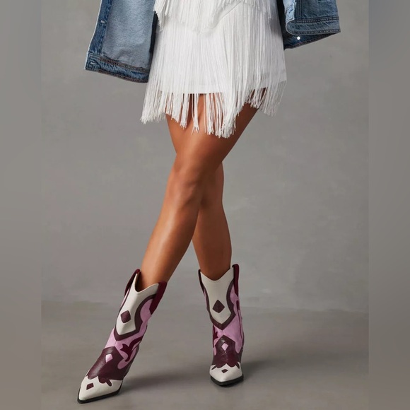 NWT Vici Collection Joyner Abstract Print Faux Leather Boot - Picture 6 of 7